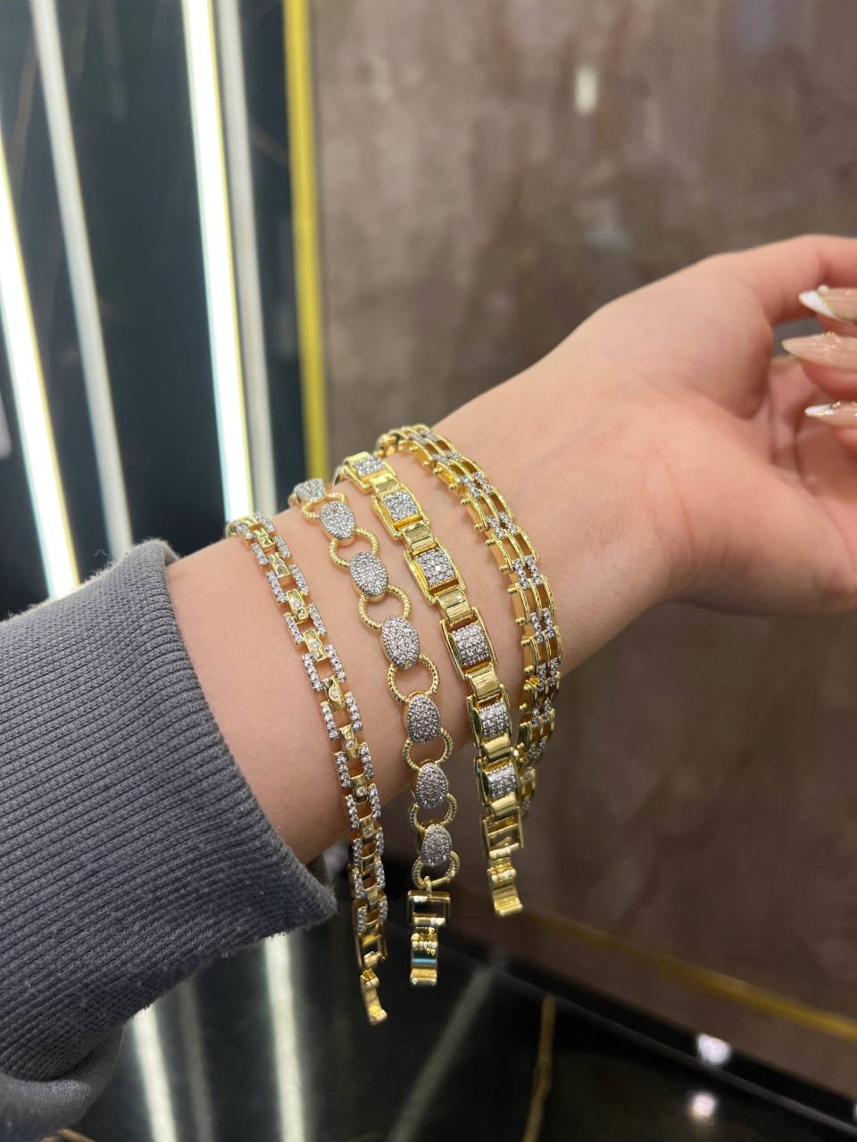 2953ca3b-bd01-4046-8d37-6f06aa02e917